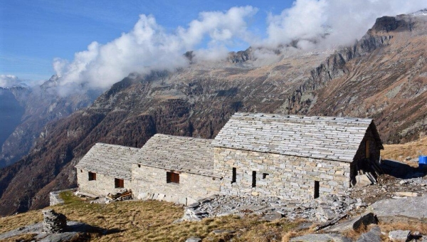 ALPE COSTA - CAPANNA EFRA 2039 m